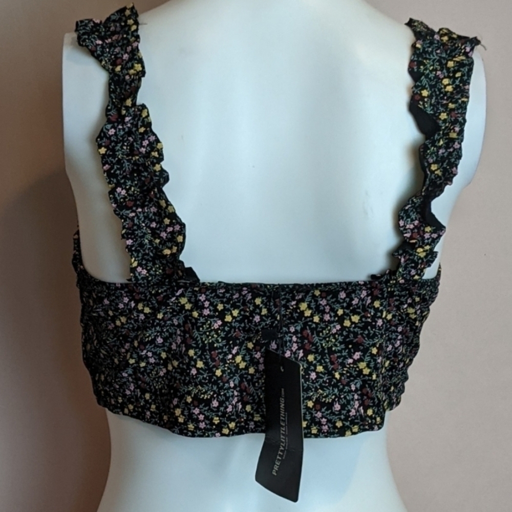 PrettyLittleThing Black Floral Ruffle Straps Keyhole Tie Front Crop Top size 10 - Picture 3 of 5